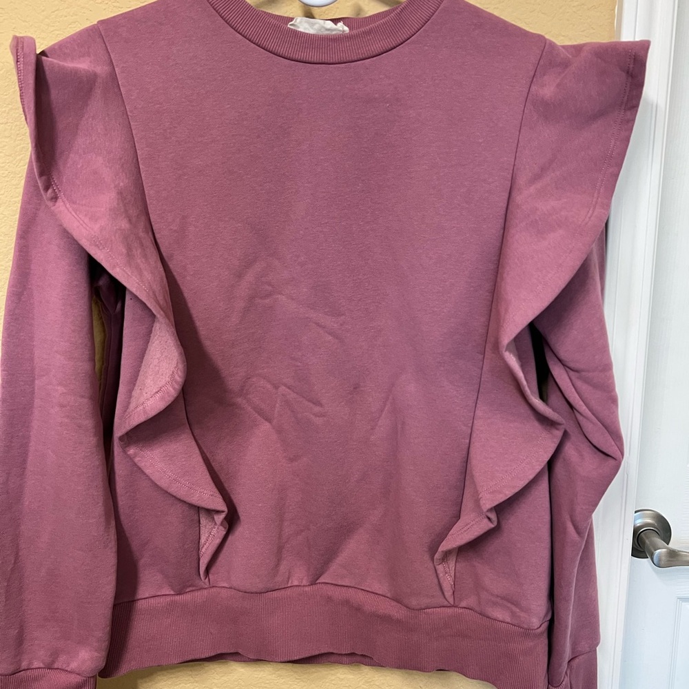 Doe & Rae Mauve Ruffled Sweatshirt